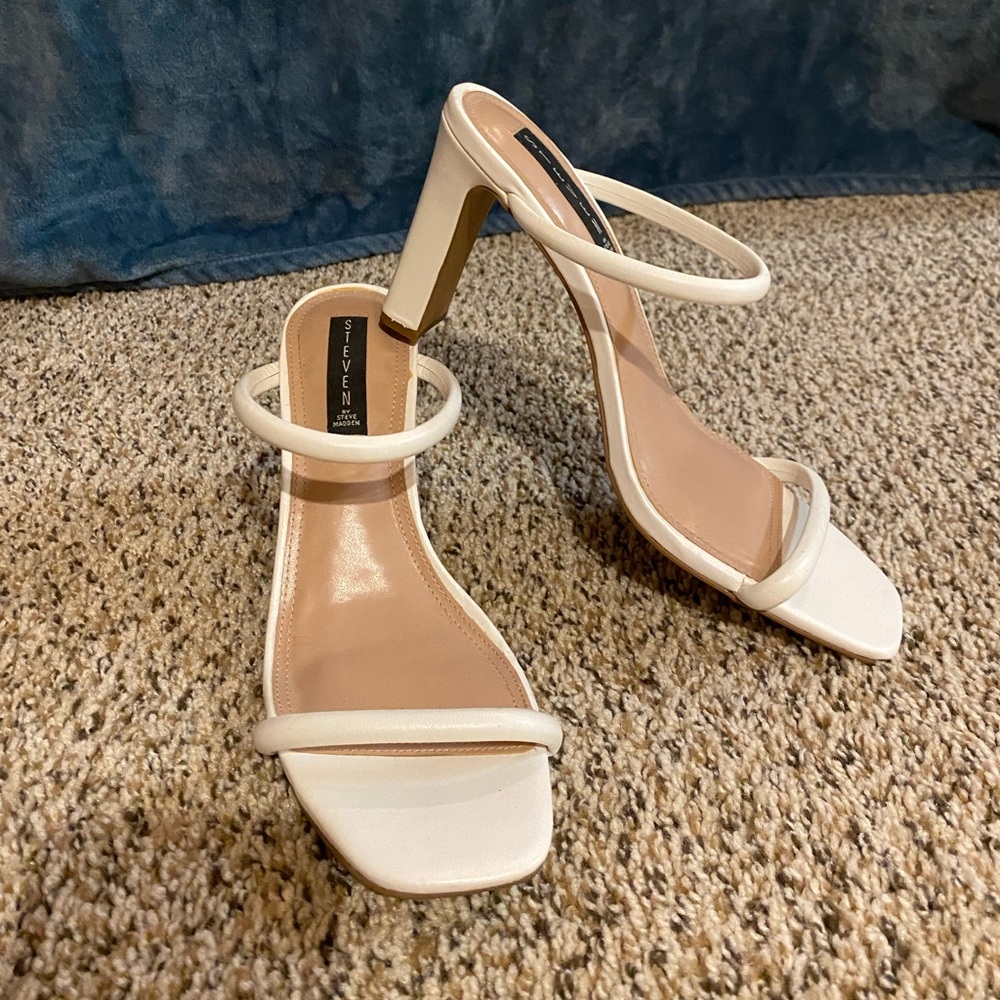 Women’s size 12 Steven Strap Heels